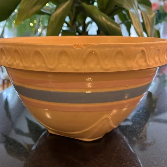 Antique (1930s) McCoy Yellow Ware Stoneware Bowl with Blue & Pink Stripes - Picture 6 of 14